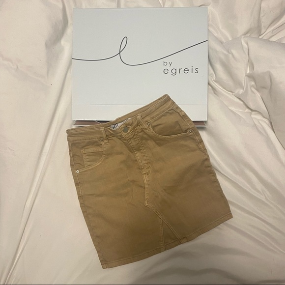 By Egreis Eli Skirt - Picture 6 of 6